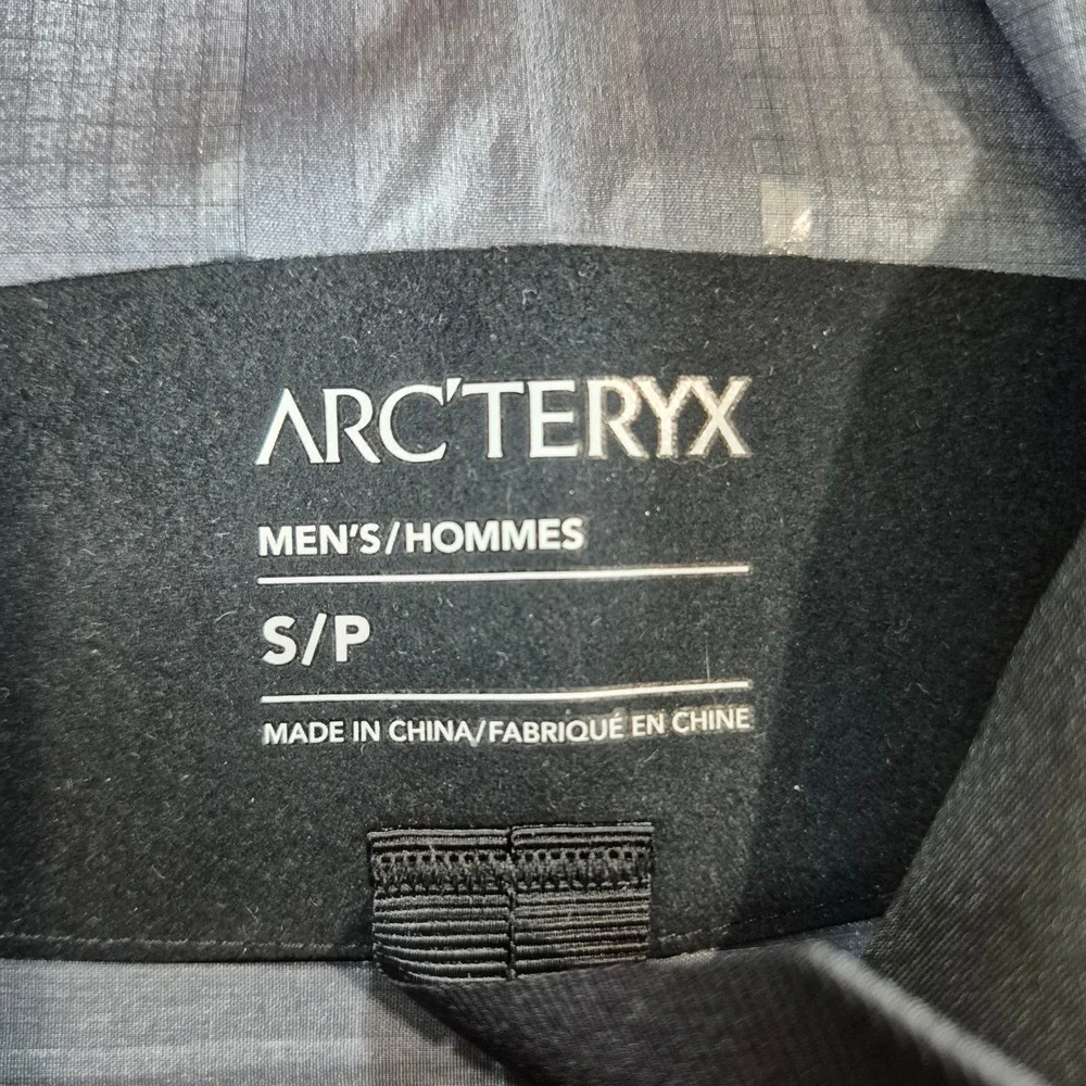 Arc'teryx Alpha‎ SV Jacket Mens Small Spotlight Green GORE-TEX Waterproof Shell